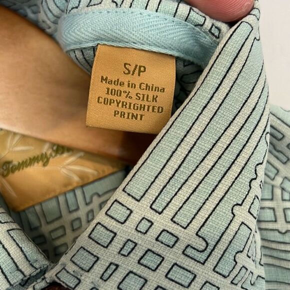 Tommy Bahama Men’s Short Sleeve Hawaiian Camp Shirt Teal Size Small 100% Silk - Picture 4 of 12